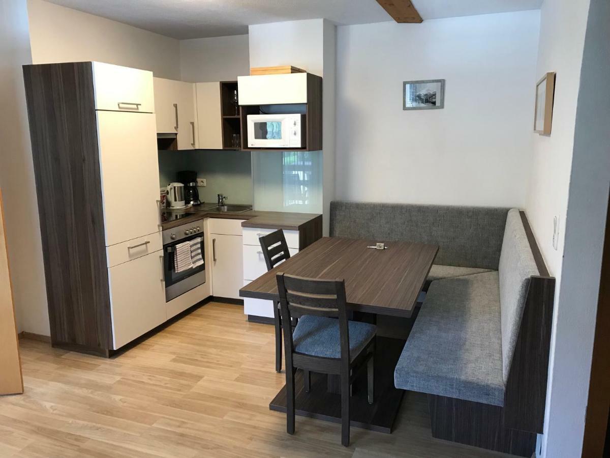 Haus Kathrin Apartment Kaprun Luaran gambar